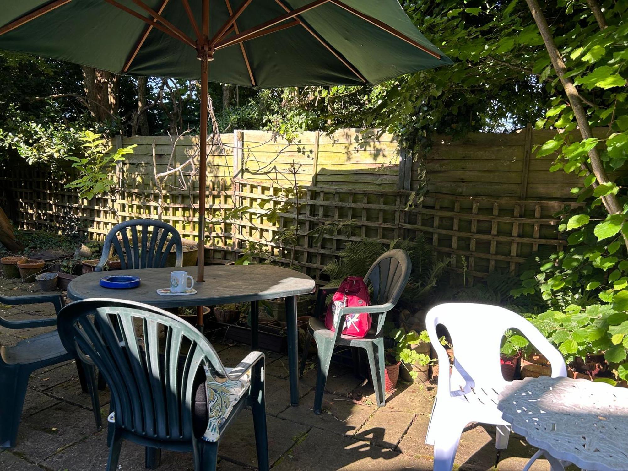 Lowri Cottage Hotel Shenstone Esterno foto